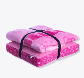 KIT ALMOFADA + MANTA HELLO KITTY