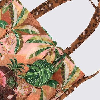 BOLSINHA FARM ME LEVA VIAJANTE SAFARI